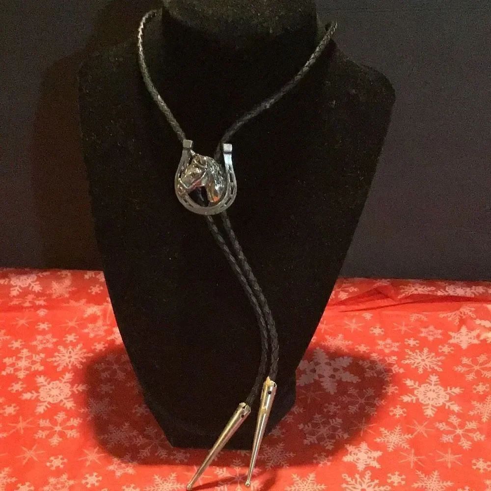 Horse and horse shoe bolo neck tie